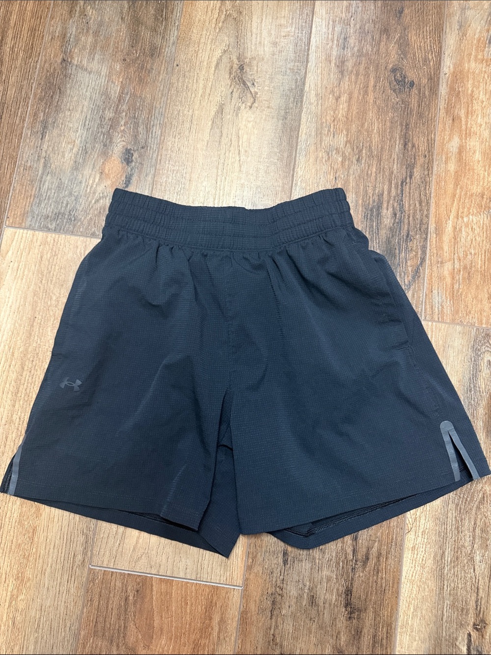 Under Armour Black Athletic Training Shorts 5 inch inseam
